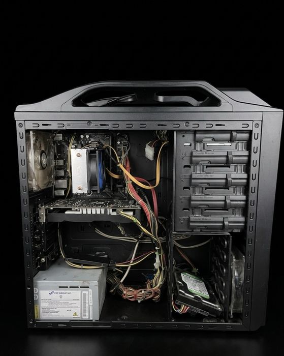 Игровой ПК (SSD 240GB + HDD 2TB, FSP 600W, CM Storm) + Монитор AOC 24