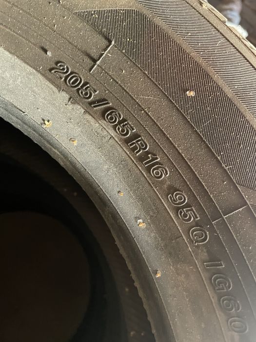 Продам комплект зимней резины