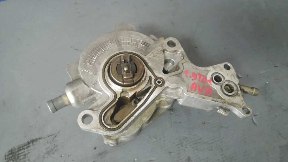 pompa vacuum 1.9 tdi audi a3 8p a4 b7 seat altea ibiza 4 skoda fabia 1 octavia 2 vw golf 4 5
