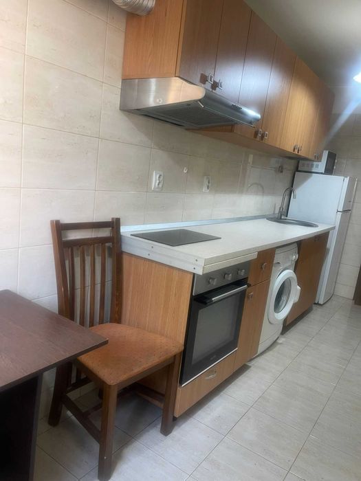 Particular, Inchiriez Garsoniera Decomandata, parter, Brancoveanu