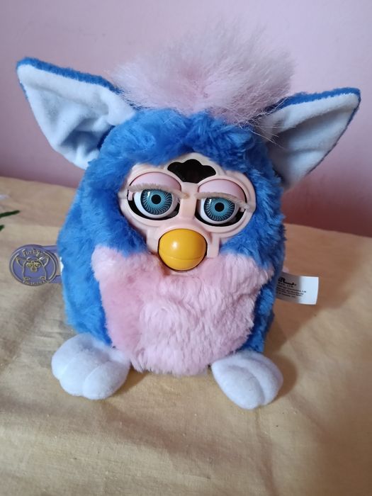 De vânzare 3 modele furby culori diferite