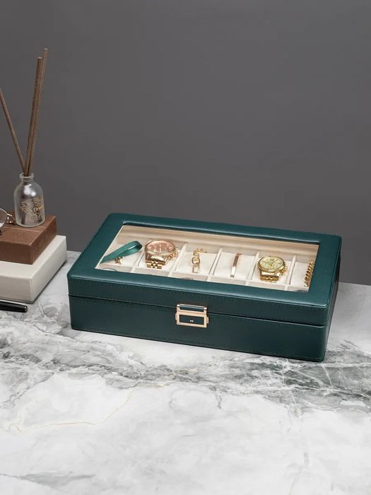 Шкатулка для часов и украшение