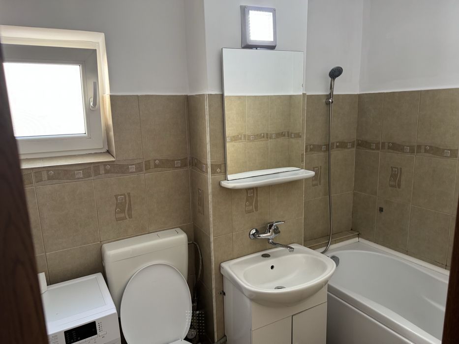 Garsoniera de inchiriat zona Nord contract ANAF