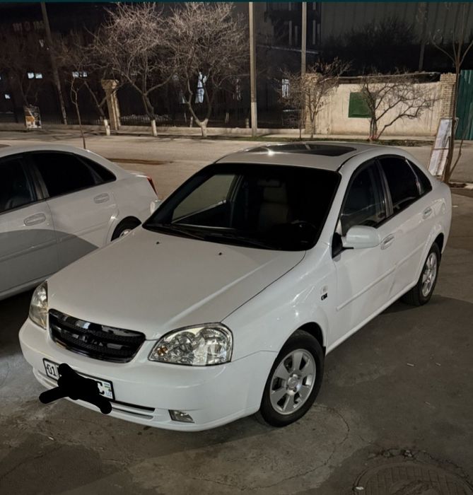 Ласетти 1.6 афтомат сотилади