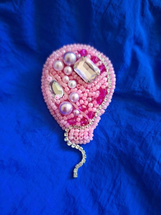 Ръчно изработени брошки