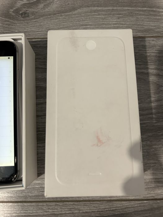 Apple Iphone 6. 16гб. Серый.