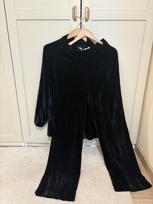 Кадифен костюм Zara