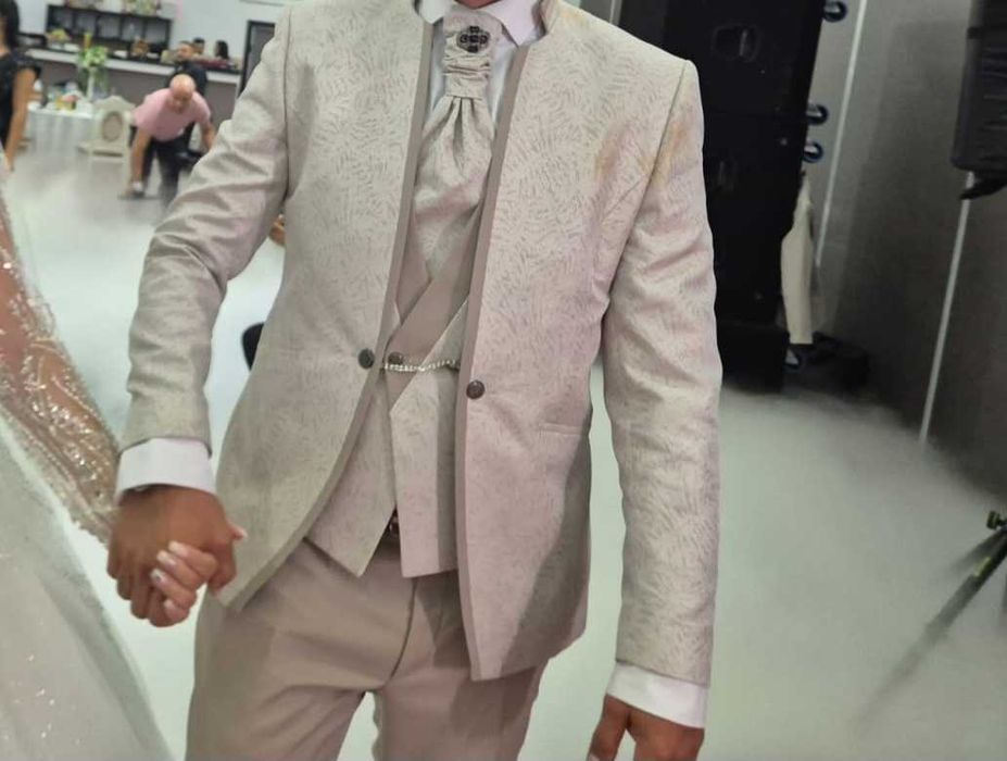 Costum ginerica marca Alex Fashion