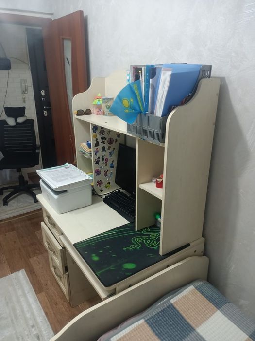 Продаём детскую стенку