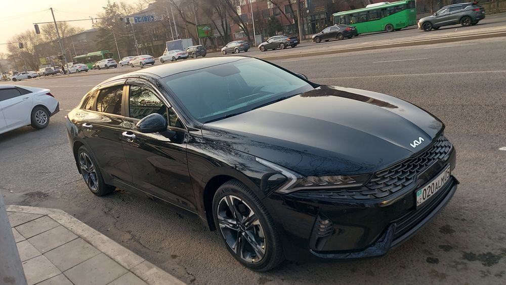 Продам.   Диск  р18.  Киа к5