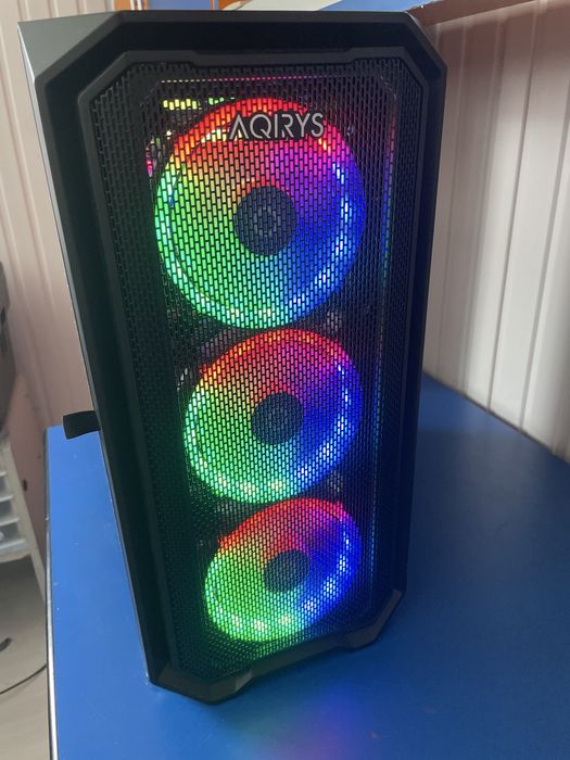 Carcasa calculator gaming ,cooler lichid,sursa 750w bronze