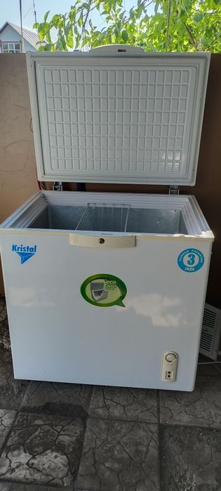 Продам морозильную камеру