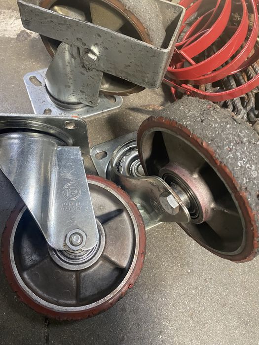 Universal strung de 160 si 250