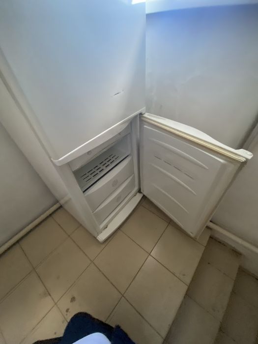 продам холодильник на запчасти