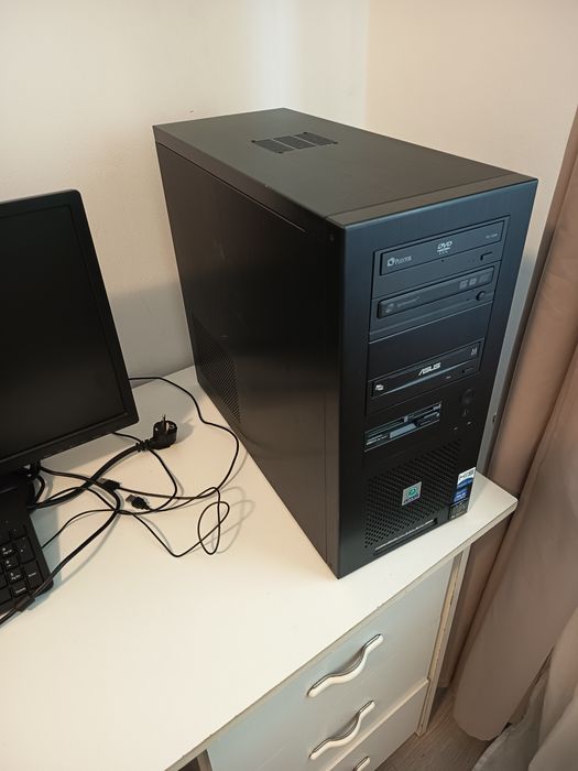 Schimb Carcasa PC Lian Li 2x cooler 120+ dvd-rw