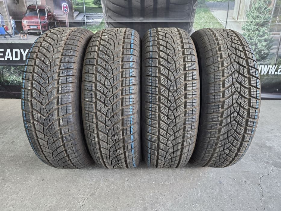 215/65/17 GOODYEAR 4бр