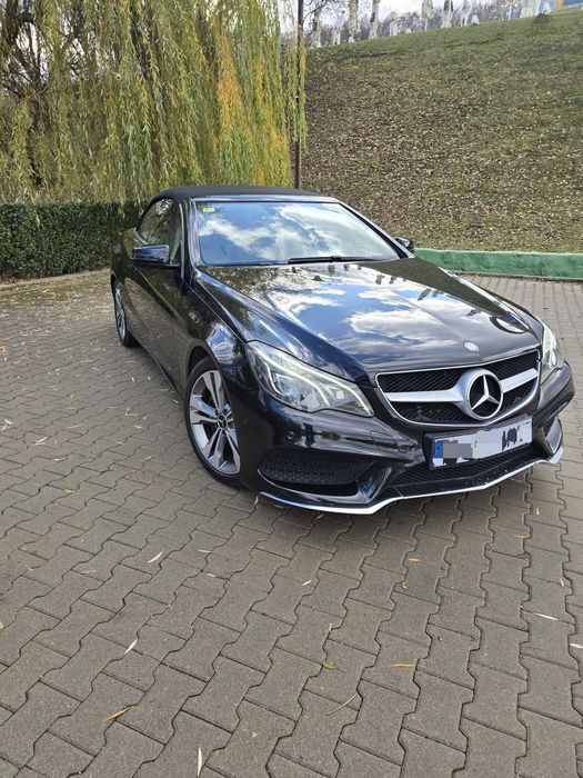 Mercedes-Benz E220 CDI Pachet AMG Cabrio

Pachet AMG

Faruri automate/