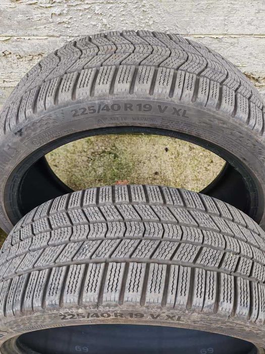 Vand anvelope Continental WinterContact 8 S 225/40/R19 V XL