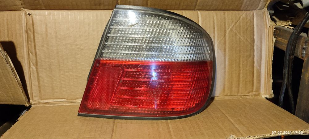 Фонарь Нисан примера