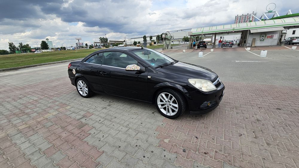 Opel astra h twintop