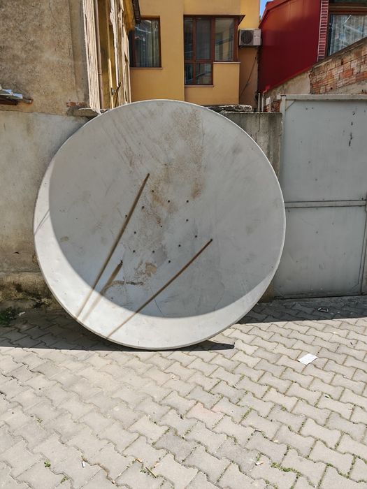 Сателитна чиния 215см.