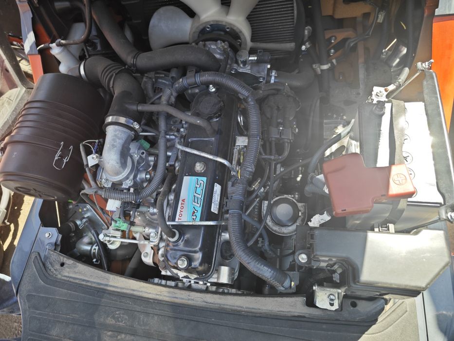 TOYOTA 8FGL-15 *2011*