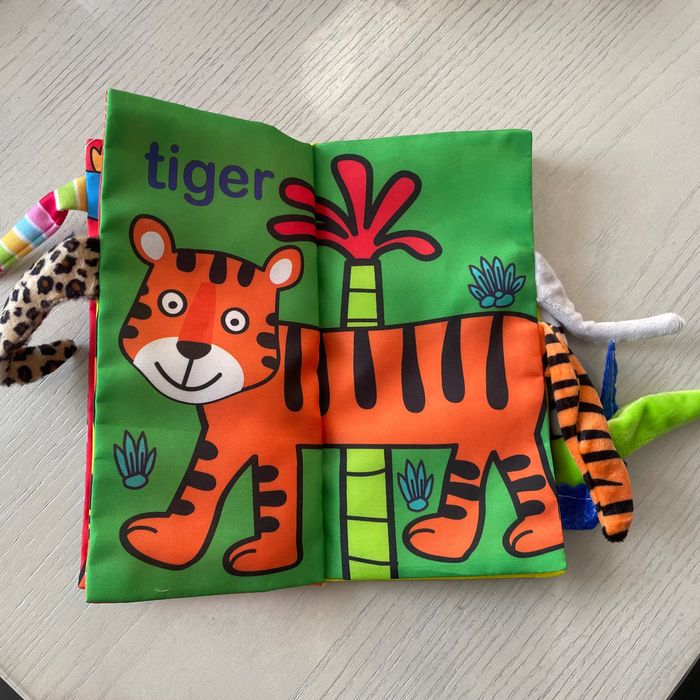 Книжки шуршалки для малышей