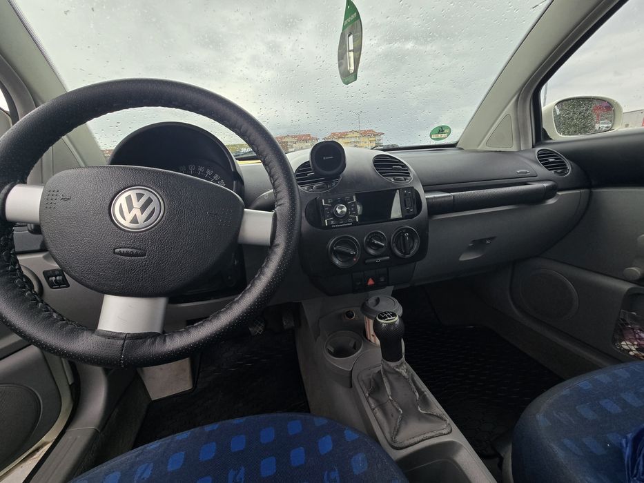 Vw New Beetle 2004 1.6i
Vw New Beetle 2004 1.6i - 2
Vw New Beetle 200