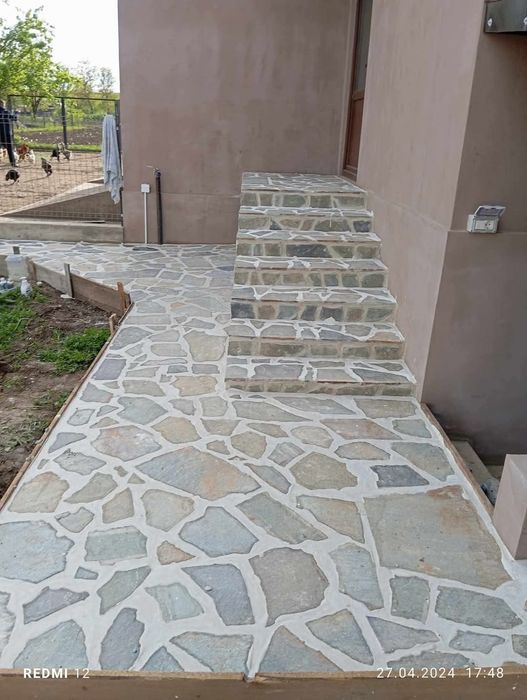 Pavaj din piatra naturala decorativa