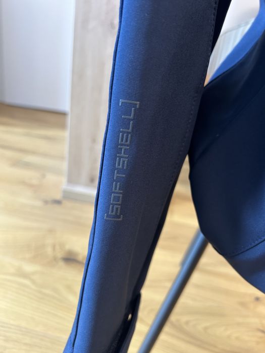 Jacheta softshell profesionala Mountain Warehouse