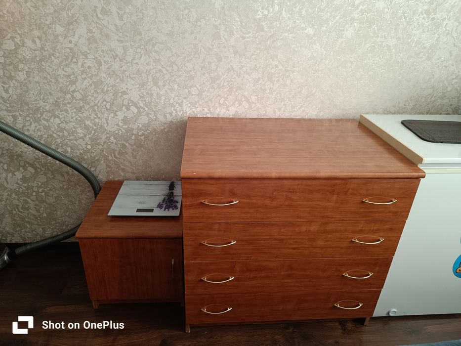 Продам спальный гарнитур