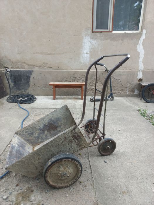 Продам телжка садовая.