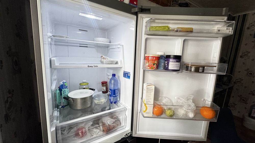 Продам холодильник Самсунг