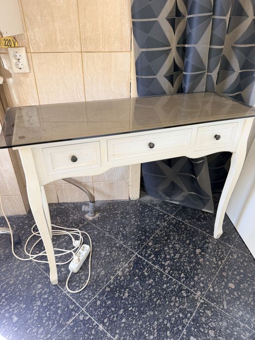 Oferta Vand birou/ consola lemn masib alb