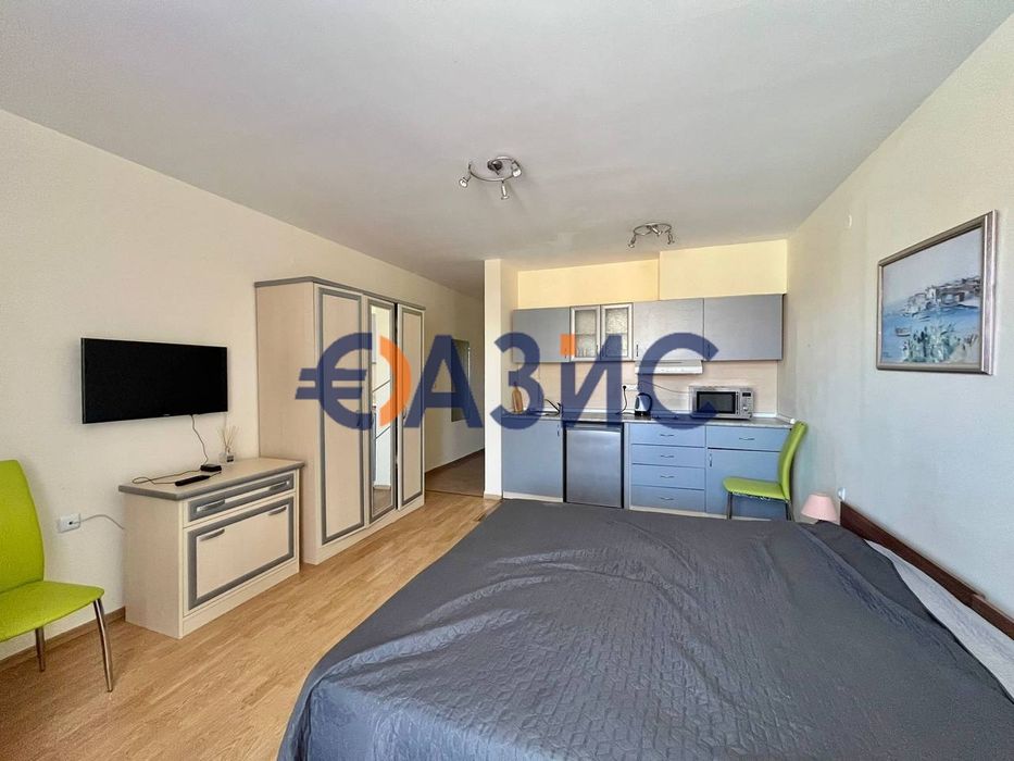 Продава се Едностаен апартамент в с. Равда, Област Бургас - 47 кв.м за 1681 €/кв.м - Снимка #2