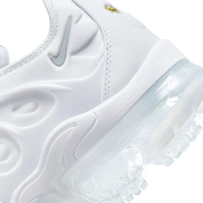 Nike Air VaporMax - Triple White * Зимна Разпродажба *