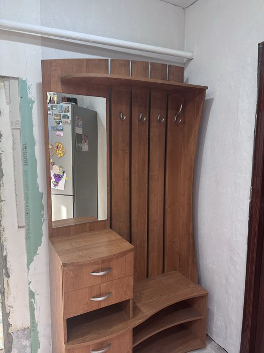 Продам шкаф в прихожку