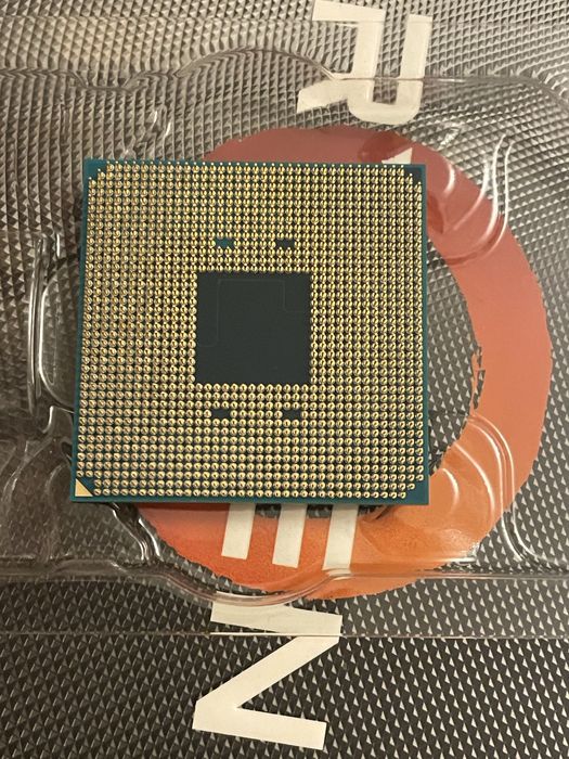 Ryzen 3 3200g fără cooler