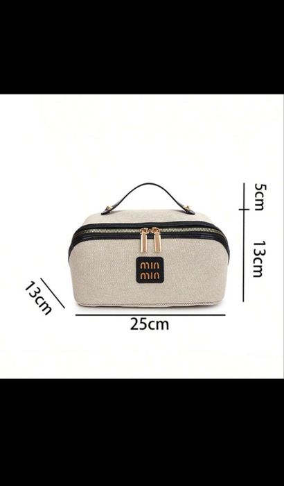 Дамски несесер в различни цветове