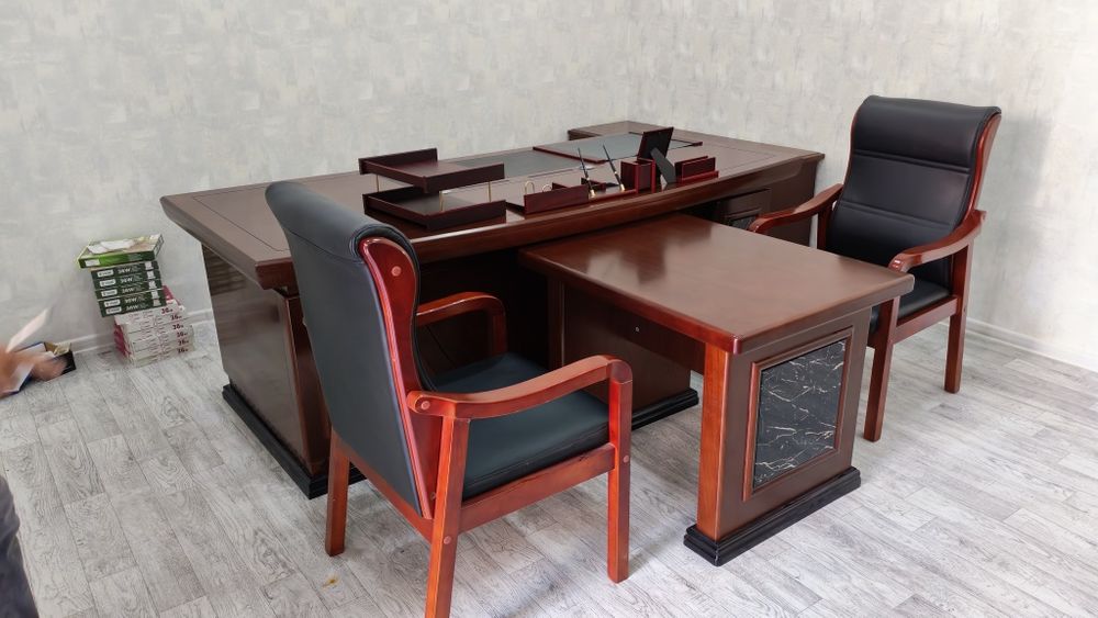 Офисний мебил срочно