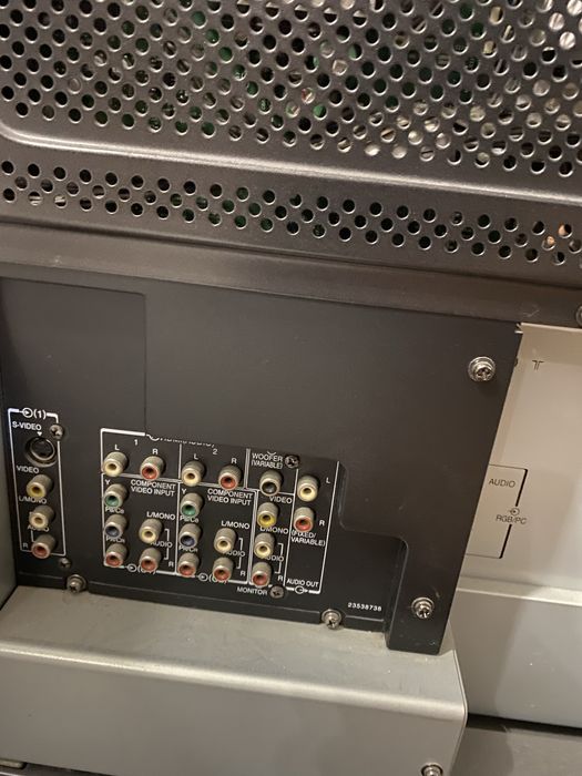 Плазменный телевизор Toshiba