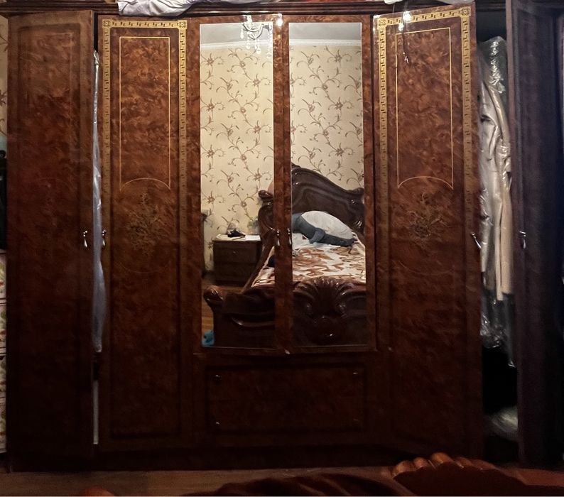 Отдам даром спальную гарнитуру
