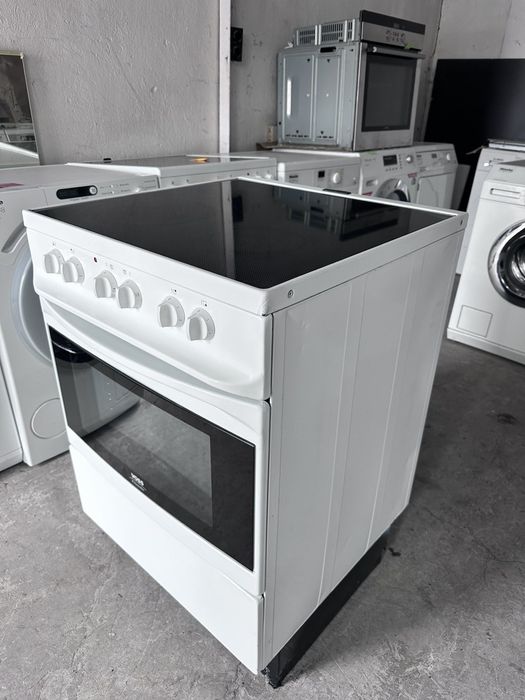 Печка +гаранция. Керамичен плот. Конвекция. Безплатна доставка в София