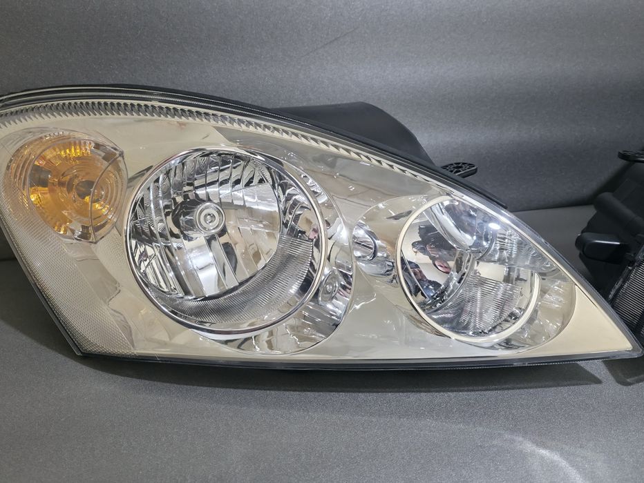 Фарове за Kia Ceed 2007-2010