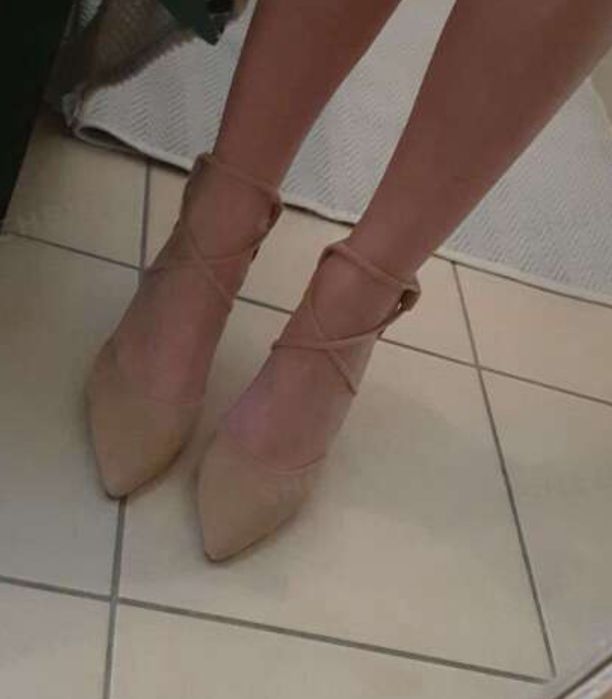 Розови велурени обувки на ток