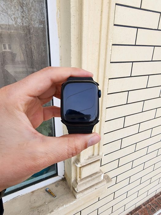 Srochno Apple Watch 7 series sotiladi