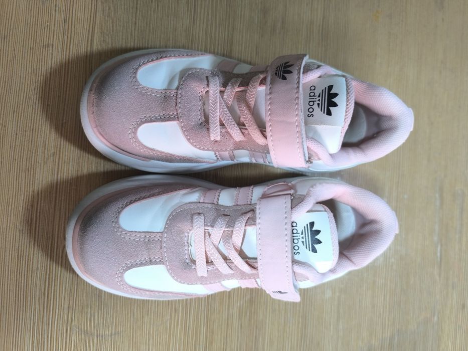 Продам детскую обувь