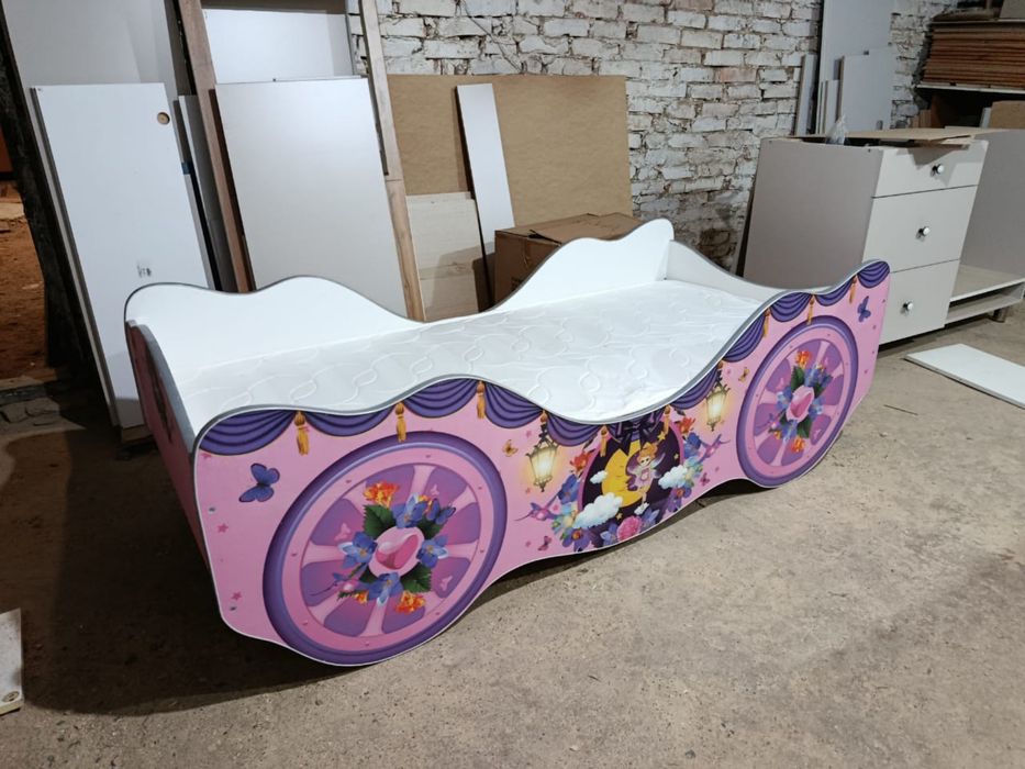 Детская кровать для девочки
