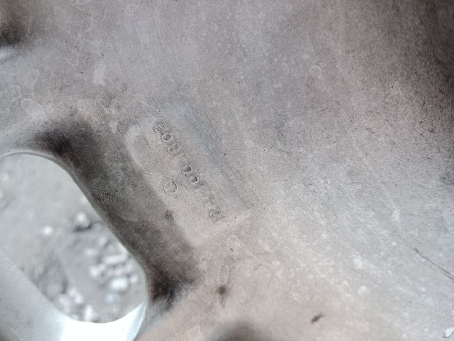 R15, Мерседес 124 радной дискаси