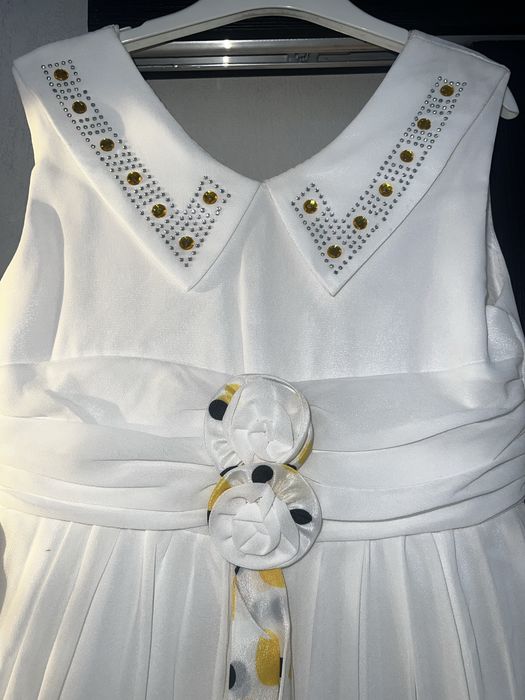 Платье на девочку 7-8 лет